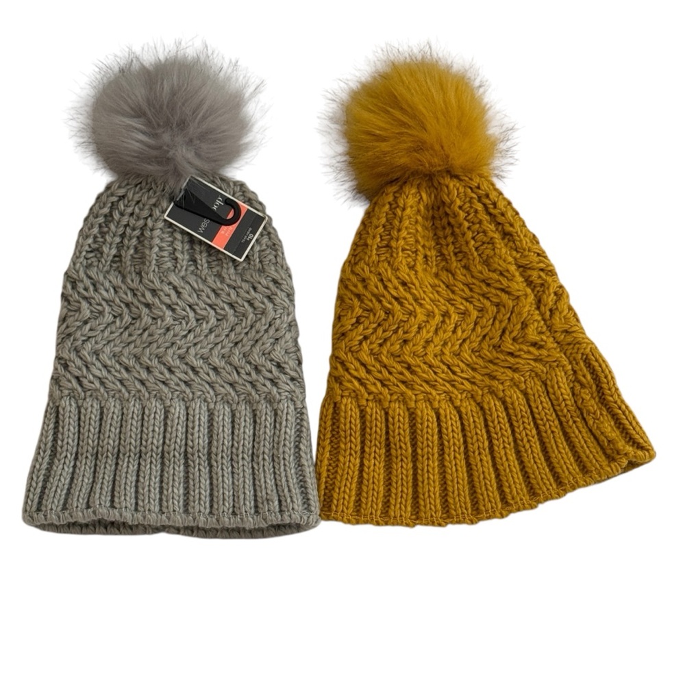 West Loop Woman's One Size Chunky Knit Beanie Pom Hats Lot Of Two Mustard & Gray